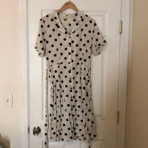 Polka dot dress white and black
